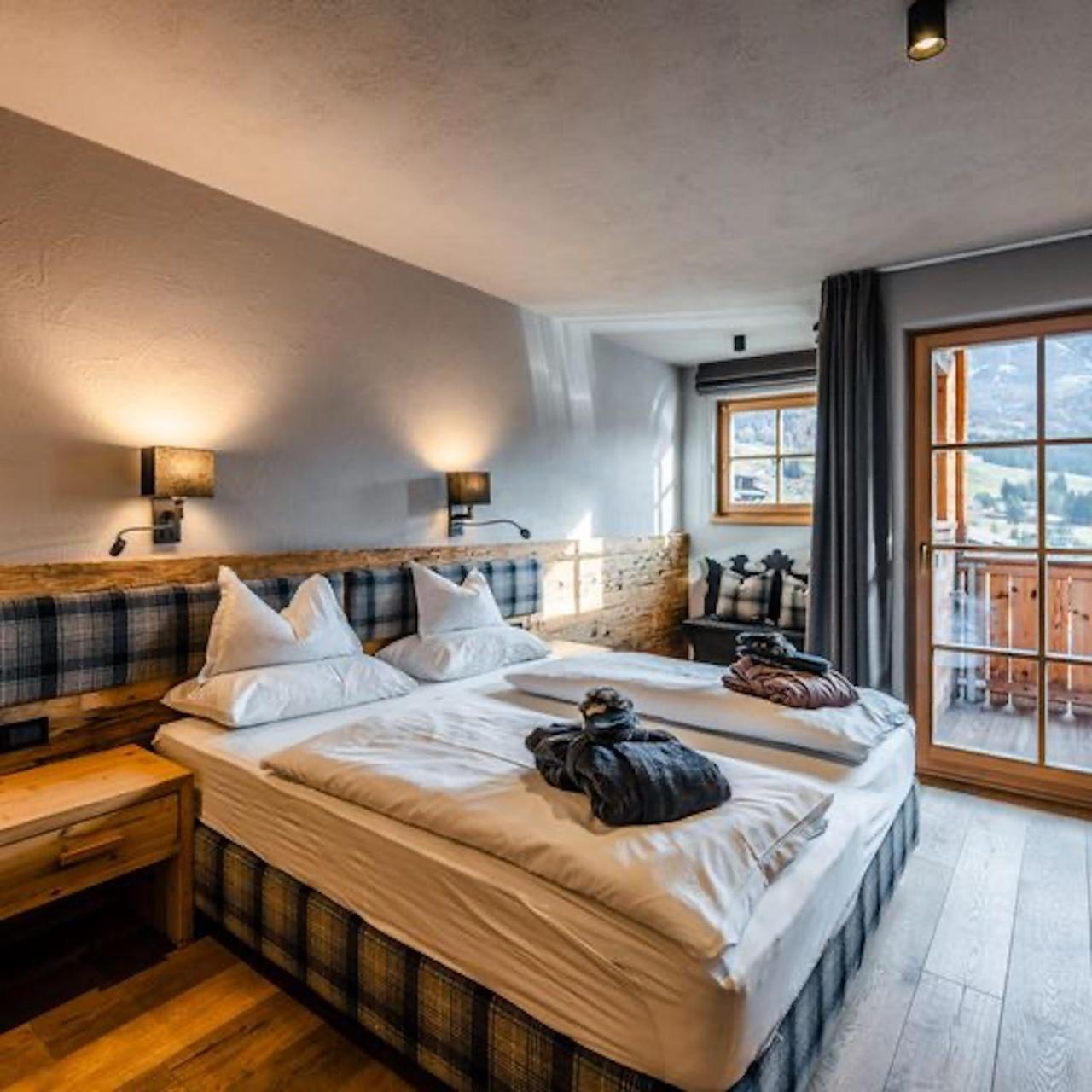 Sportony Mountain Lodges La Villa  Exteriör bild