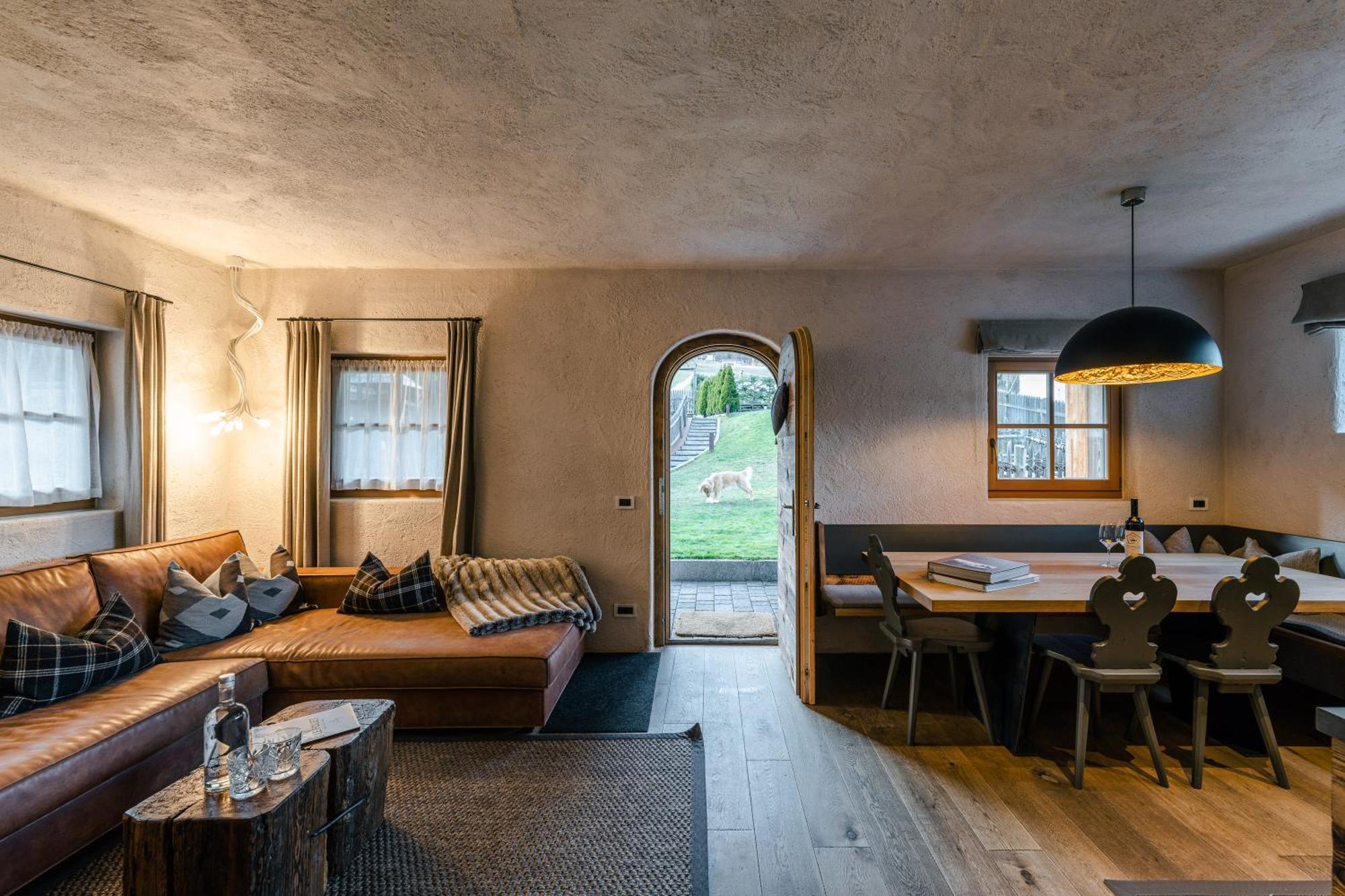 Sportony Mountain Lodges La Villa  Exteriör bild